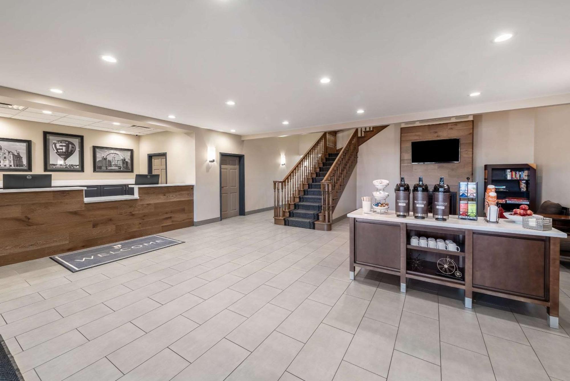 Country Inn & Suites By Radisson, Findlay, Oh Eksteriør bilde